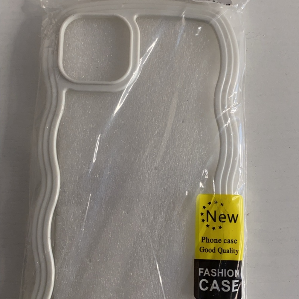 White Transparent iPhone 15 Plus Case with Raised Border for Enhanced Protection